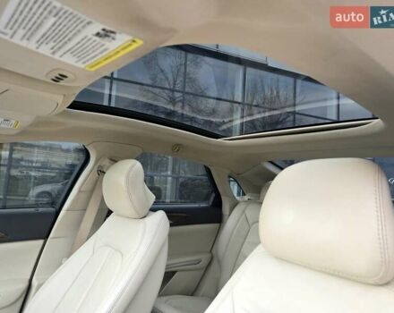 Белый Линкольн МКЗ, объемом двигателя 3.73 л и пробегом 164 тыс. км за 13300 $, фото 31 на Automoto.ua