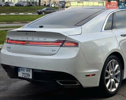 Белый Линкольн МКЗ, объемом двигателя 3.73 л и пробегом 164 тыс. км за 13300 $, фото 18 на Automoto.ua