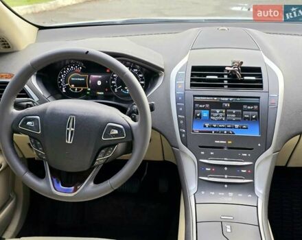 Білий Лінкольн MKZ, об'ємом двигуна 3.7 л та пробігом 164 тис. км за 13300 $, фото 40 на Automoto.ua