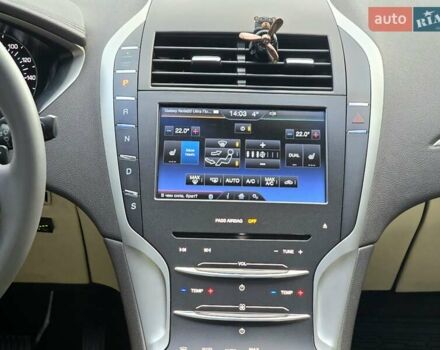 Белый Линкольн МКЗ, объемом двигателя 3.7 л и пробегом 164 тыс. км за 13300 $, фото 40 на Automoto.ua