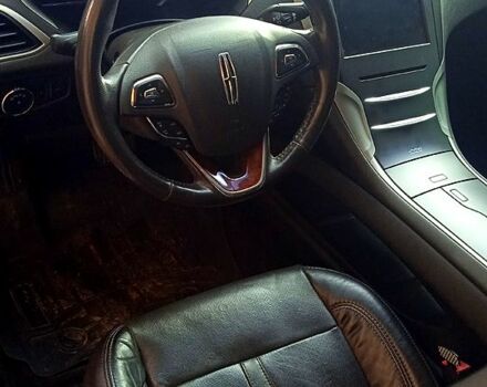 Білий Лінкольн MKZ, об'ємом двигуна 2 л та пробігом 201 тис. км за 13000 $, фото 5 на Automoto.ua