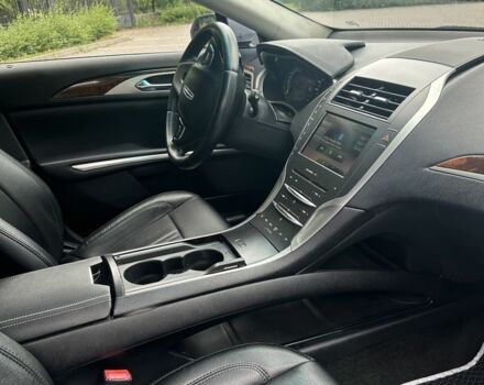 Белый Линкольн МКЗ, объемом двигателя 2 л и пробегом 162 тыс. км за 12500 $, фото 4 на Automoto.ua