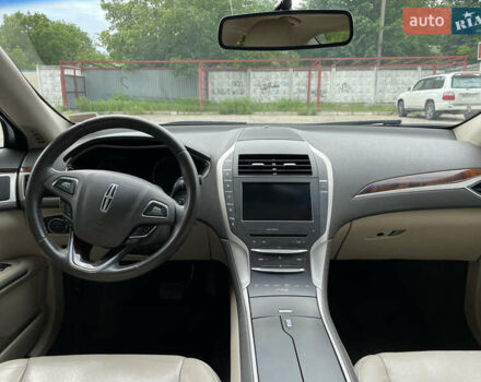Білий Лінкольн MKZ, об'ємом двигуна 2 л та пробігом 140 тис. км за 12200 $, фото 14 на Automoto.ua