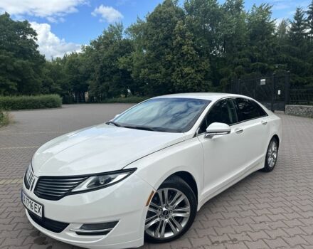 Белый Линкольн МКЗ, объемом двигателя 2 л и пробегом 162 тыс. км за 12500 $, фото 1 на Automoto.ua