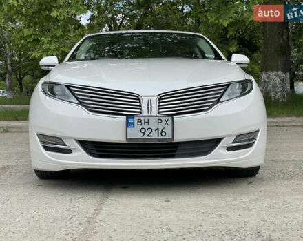 Білий Лінкольн MKZ, об'ємом двигуна 2 л та пробігом 140 тис. км за 12200 $, фото 9 на Automoto.ua