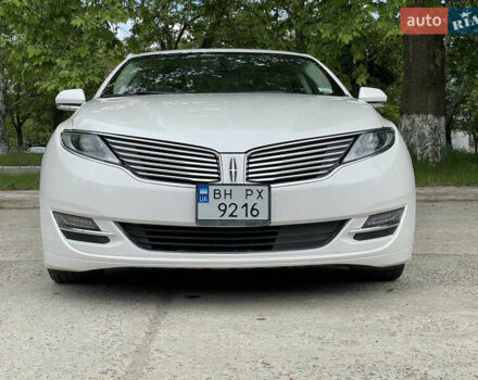 Білий Лінкольн MKZ, об'ємом двигуна 2 л та пробігом 140 тис. км за 12200 $, фото 11 на Automoto.ua