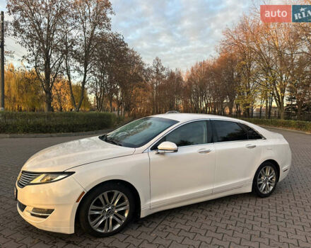 Білий Лінкольн MKZ, об'ємом двигуна 2 л та пробігом 162 тис. км за 12500 $, фото 8 на Automoto.ua