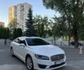 Белый Линкольн МКЗ, объемом двигателя 2 л и пробегом 230 тыс. км за 13600 $, фото 1 на Automoto.ua