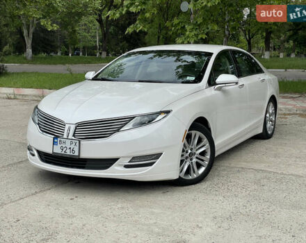 Білий Лінкольн MKZ, об'ємом двигуна 2 л та пробігом 140 тис. км за 12200 $, фото 10 на Automoto.ua