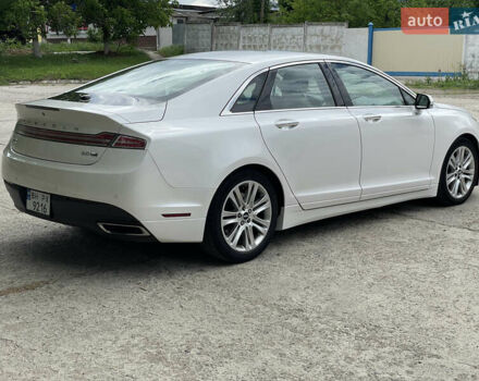 Білий Лінкольн MKZ, об'ємом двигуна 2 л та пробігом 140 тис. км за 12200 $, фото 7 на Automoto.ua