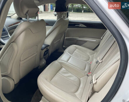 Білий Лінкольн MKZ, об'ємом двигуна 2 л та пробігом 140 тис. км за 12200 $, фото 21 на Automoto.ua