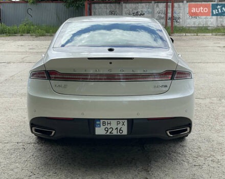 Білий Лінкольн MKZ, об'ємом двигуна 2 л та пробігом 140 тис. км за 12200 $, фото 4 на Automoto.ua