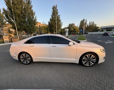 Білий Лінкольн MKZ, об'ємом двигуна 0 л та пробігом 152 тис. км за 16399 $, фото 2 на Automoto.ua
