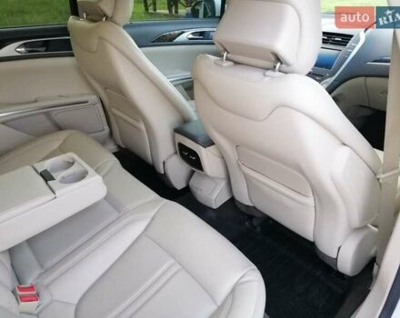 Белый Линкольн МКЗ, объемом двигателя 2 л и пробегом 138 тыс. км за 14000 $, фото 13 на Automoto.ua