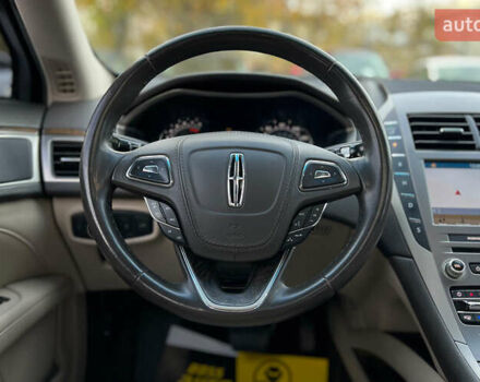 Белый Линкольн МКЗ, объемом двигателя 2 л и пробегом 156 тыс. км за 14999 $, фото 9 на Automoto.ua