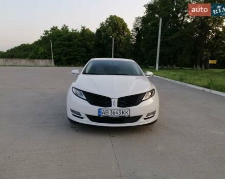 Белый Линкольн МКЗ, объемом двигателя 2 л и пробегом 138 тыс. км за 14000 $, фото 7 на Automoto.ua