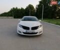 Белый Линкольн МКЗ, объемом двигателя 2 л и пробегом 138 тыс. км за 14000 $, фото 7 на Automoto.ua