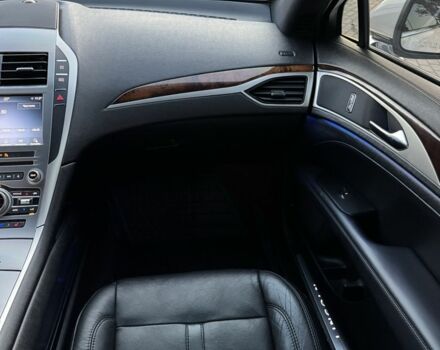 Білий Лінкольн MKZ, об'ємом двигуна 0 л та пробігом 152 тис. км за 16399 $, фото 9 на Automoto.ua