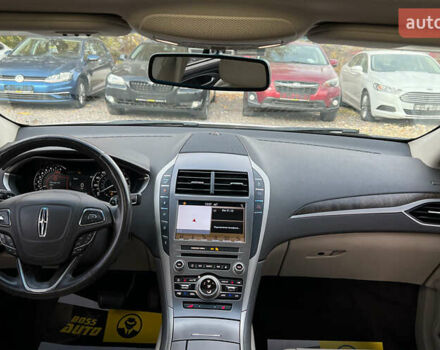 Лінкольн MKZ 2016 у Львові на Automoto.ua Білий Лінкольн MKZ, об'ємом двигуна 2 л та пробігом 156 тис. км за 14999 $, фото 8 на Automoto.ua