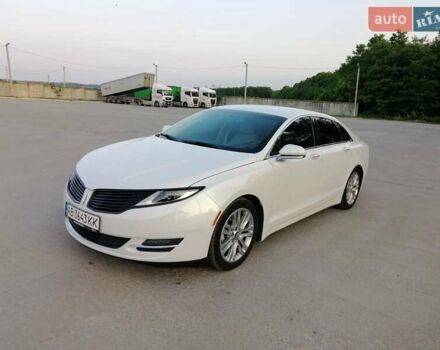 Белый Линкольн МКЗ, объемом двигателя 2 л и пробегом 138 тыс. км за 14000 $, фото 4 на Automoto.ua