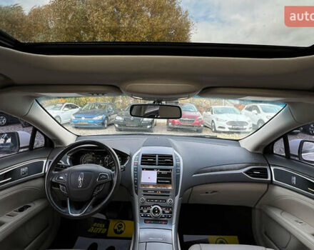 Белый Линкольн МКЗ, объемом двигателя 2 л и пробегом 156 тыс. км за 14999 $, фото 7 на Automoto.ua