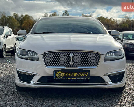 Белый Линкольн МКЗ, объемом двигателя 2 л и пробегом 156 тыс. км за 14999 $, фото 1 на Automoto.ua