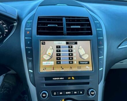 Белый Линкольн МКЗ, объемом двигателя 2 л и пробегом 69 тыс. км за 5900 $, фото 12 на Automoto.ua