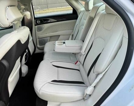 Белый Линкольн МКЗ, объемом двигателя 2 л и пробегом 69 тыс. км за 5900 $, фото 5 на Automoto.ua