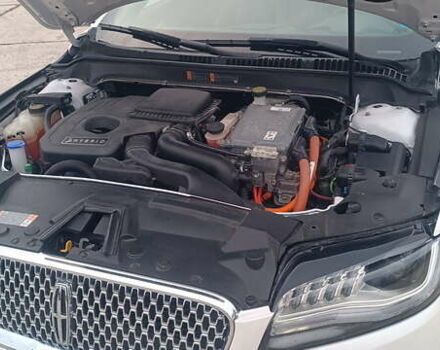 Белый Линкольн МКЗ, объемом двигателя 2 л и пробегом 151 тыс. км за 18300 $, фото 10 на Automoto.ua