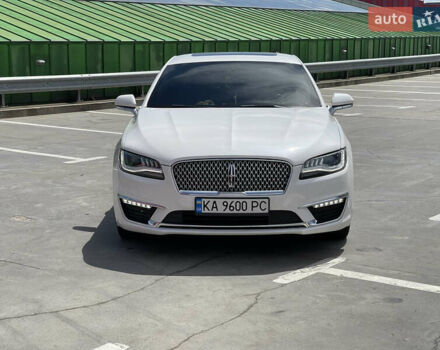 Белый Линкольн МКЗ, объемом двигателя 2 л и пробегом 74 тыс. км за 19000 $, фото 1 на Automoto.ua