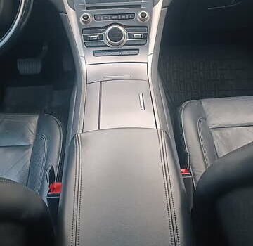 Белый Линкольн МКЗ, объемом двигателя 2 л и пробегом 151 тыс. км за 18300 $, фото 23 на Automoto.ua