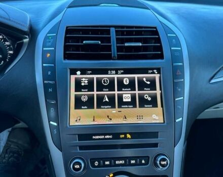 Белый Линкольн МКЗ, объемом двигателя 2 л и пробегом 69 тыс. км за 5900 $, фото 11 на Automoto.ua