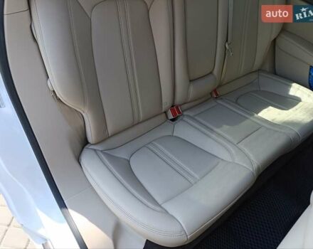 Белый Линкольн МКЗ, объемом двигателя 2 л и пробегом 143 тыс. км за 20500 $, фото 17 на Automoto.ua