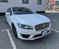 Белый Линкольн МКЗ, объемом двигателя 2 л и пробегом 168 тыс. км за 18300 $, фото 1 на Automoto.ua