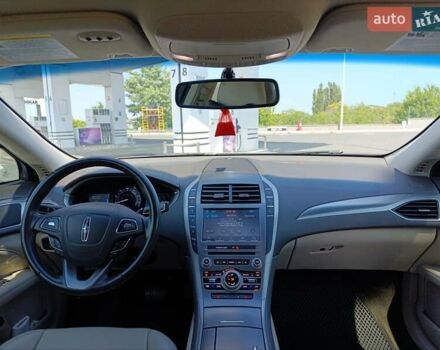 Білий Лінкольн MKZ, об'ємом двигуна 2 л та пробігом 143 тис. км за 21000 $, фото 21 на Automoto.ua