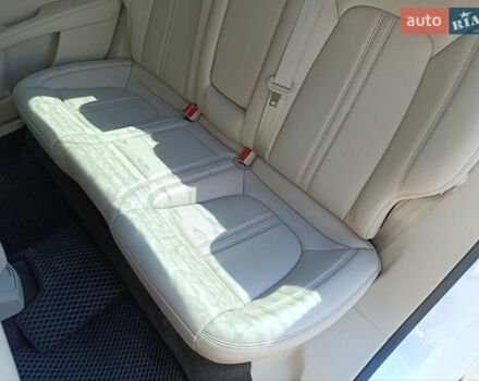 Білий Лінкольн MKZ, об'ємом двигуна 2 л та пробігом 143 тис. км за 21000 $, фото 12 на Automoto.ua