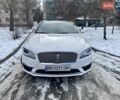 Белый Линкольн МКЗ, объемом двигателя 2 л и пробегом 111 тыс. км за 11700 $, фото 1 на Automoto.ua
