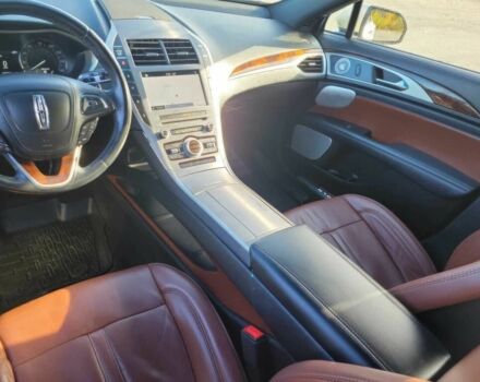 Белый Линкольн МКЗ, объемом двигателя 2 л и пробегом 34 тыс. км за 4300 $, фото 8 на Automoto.ua