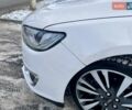 Белый Линкольн МКЗ, объемом двигателя 2 л и пробегом 111 тыс. км за 11700 $, фото 10 на Automoto.ua