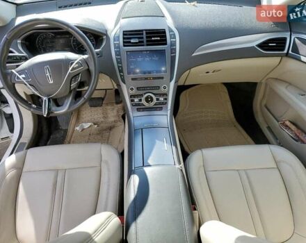 Белый Линкольн МКЗ, объемом двигателя 2 л и пробегом 112 тыс. км за 4000 $, фото 7 на Automoto.ua