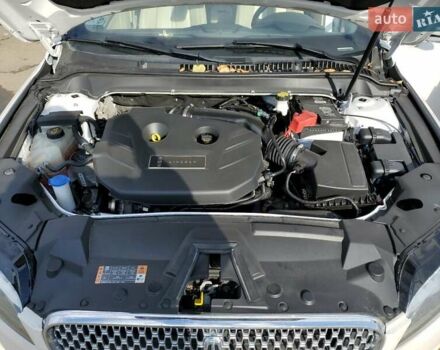 Белый Линкольн МКЗ, объемом двигателя 2 л и пробегом 112 тыс. км за 4000 $, фото 10 на Automoto.ua