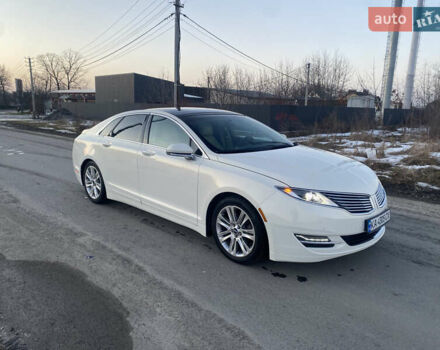 Белый Линкольн МКЗ, объемом двигателя 2 л и пробегом 170 тыс. км за 11700 $, фото 1 на Automoto.ua