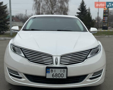 Белый Линкольн МКЗ, объемом двигателя 2 л и пробегом 324 тыс. км за 11300 $, фото 1 на Automoto.ua
