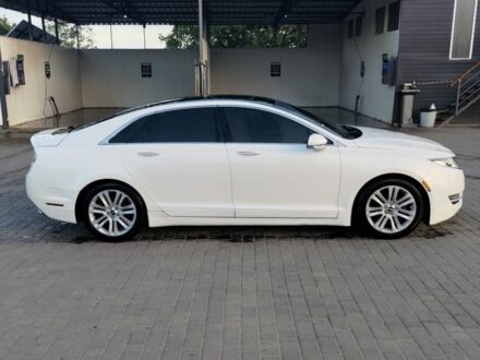 Білий Лінкольн MKZ, об'ємом двигуна 2 л та пробігом 185 тис. км за 11500 $, фото 1 на Automoto.ua