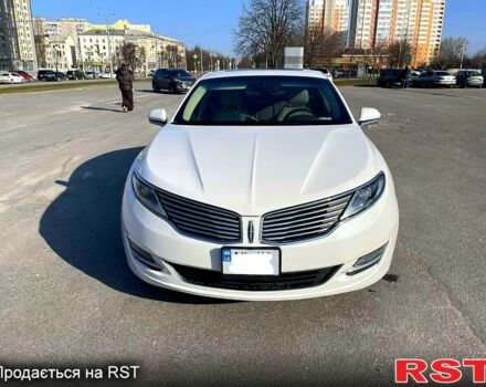 Белый Линкольн МКЗ, объемом двигателя 2 л и пробегом 130 тыс. км за 12000 $, фото 1 на Automoto.ua