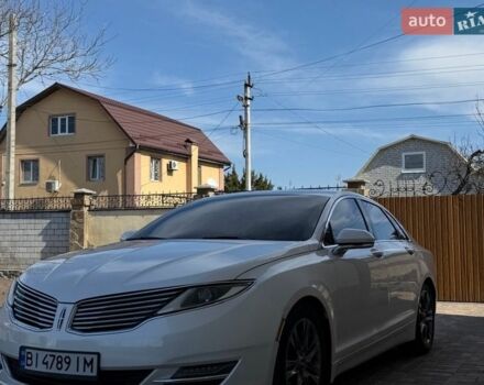 Белый Линкольн МКЗ, объемом двигателя 3.73 л и пробегом 179 тыс. км за 11500 $, фото 1 на Automoto.ua