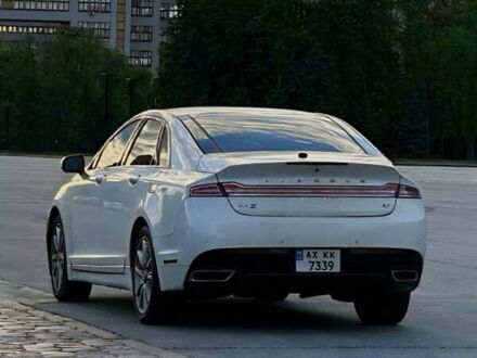 Белый Линкольн МКЗ, объемом двигателя 3.7 л и пробегом 164 тыс. км за 13999 $, фото 1 на Automoto.ua