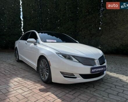 Белый Линкольн МКЗ, объемом двигателя 2 л и пробегом 186 тыс. км за 12000 $, фото 1 на Automoto.ua
