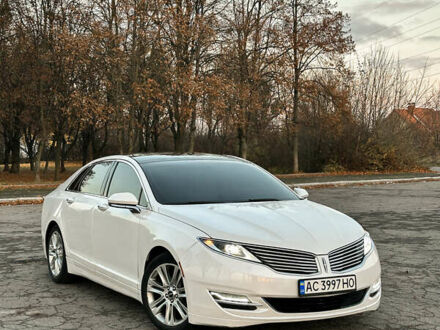 Белый Линкольн МКЗ, объемом двигателя 2 л и пробегом 160 тыс. км за 12999 $, фото 1 на Automoto.ua