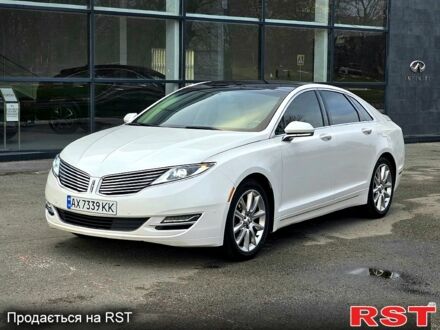 Белый Линкольн МКЗ, объемом двигателя 3.7 л и пробегом 164 тыс. км за 13300 $, фото 1 на Automoto.ua